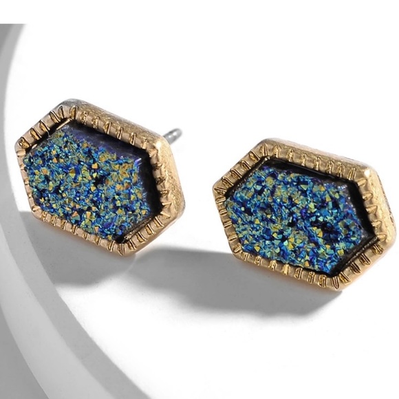 Jewelry - Turquoise Druzy Stud Earrings!